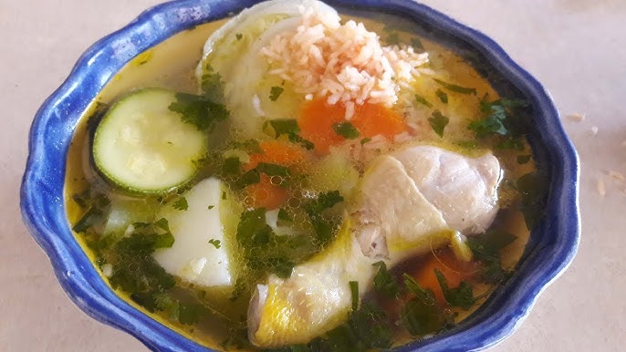 Caldo de Pollo